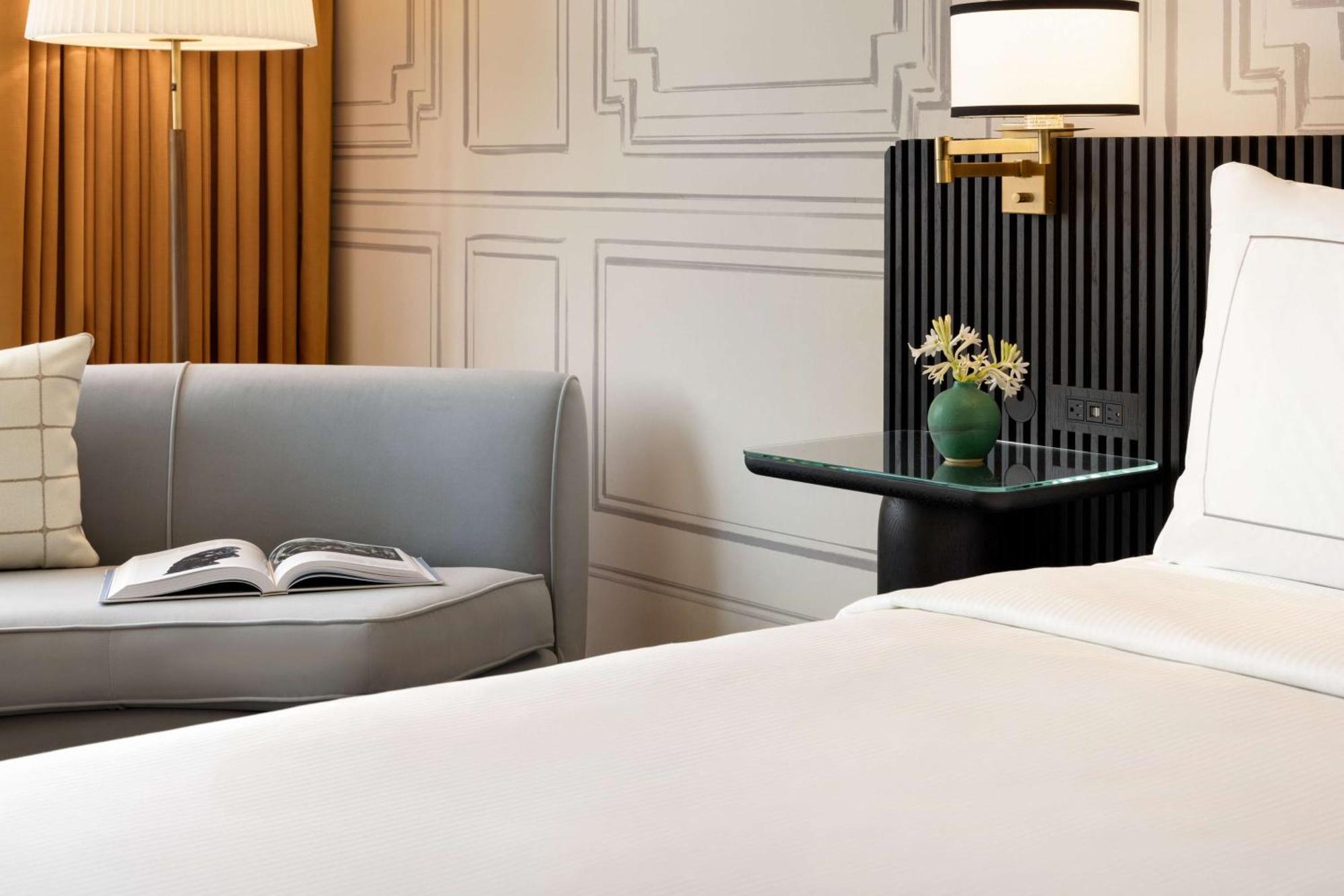 106 Jefferson Huntsville, Curio Collection By Hilton Exteriör bild