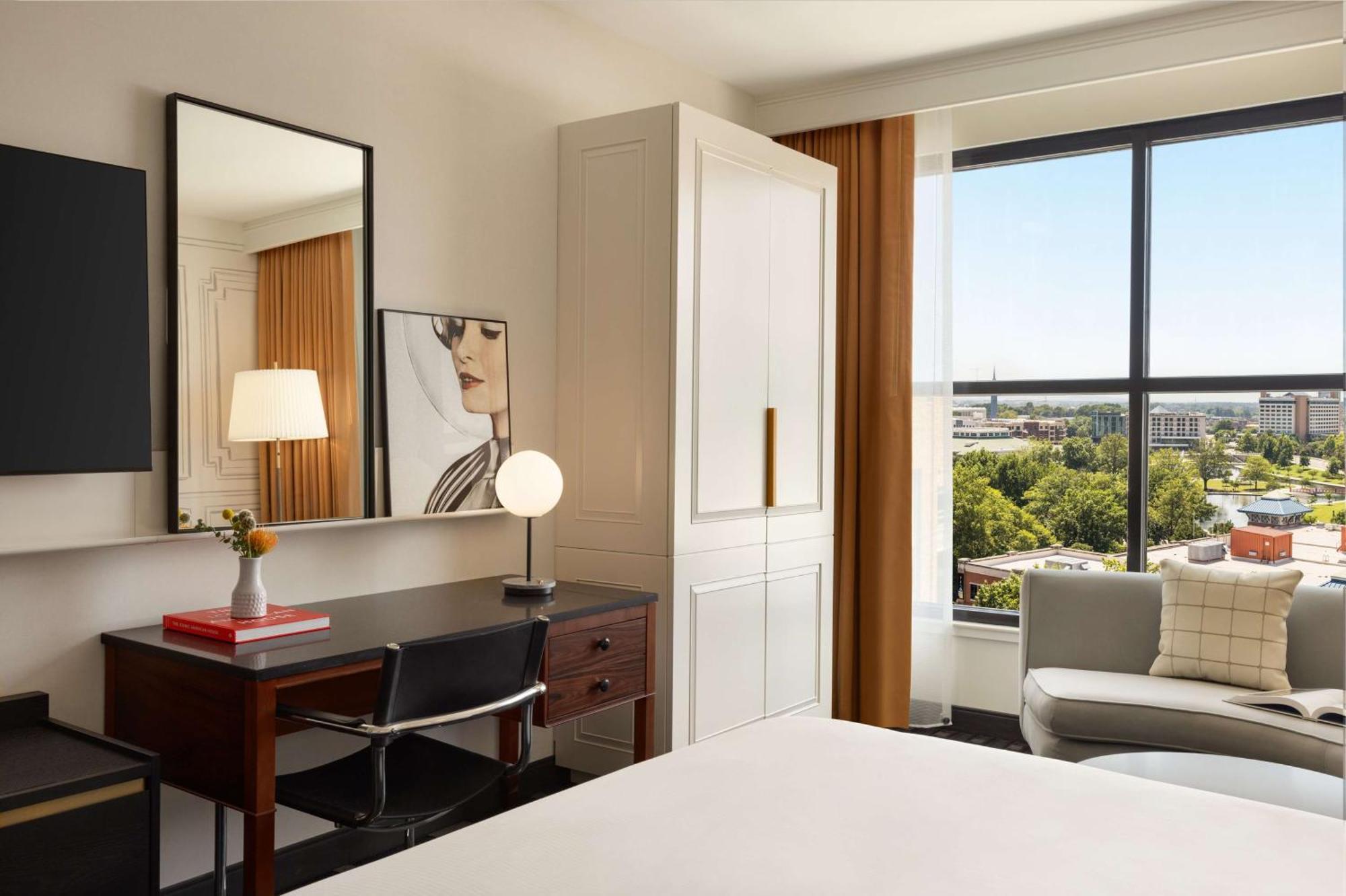 106 Jefferson Huntsville, Curio Collection By Hilton Exteriör bild