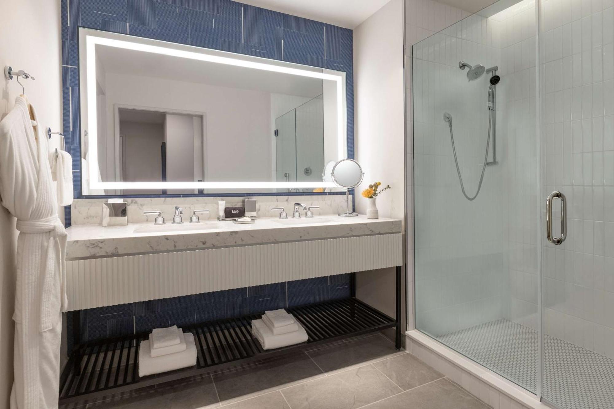 106 Jefferson Huntsville, Curio Collection By Hilton Exteriör bild